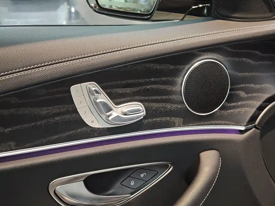 Mercedes E-Class - фото 13