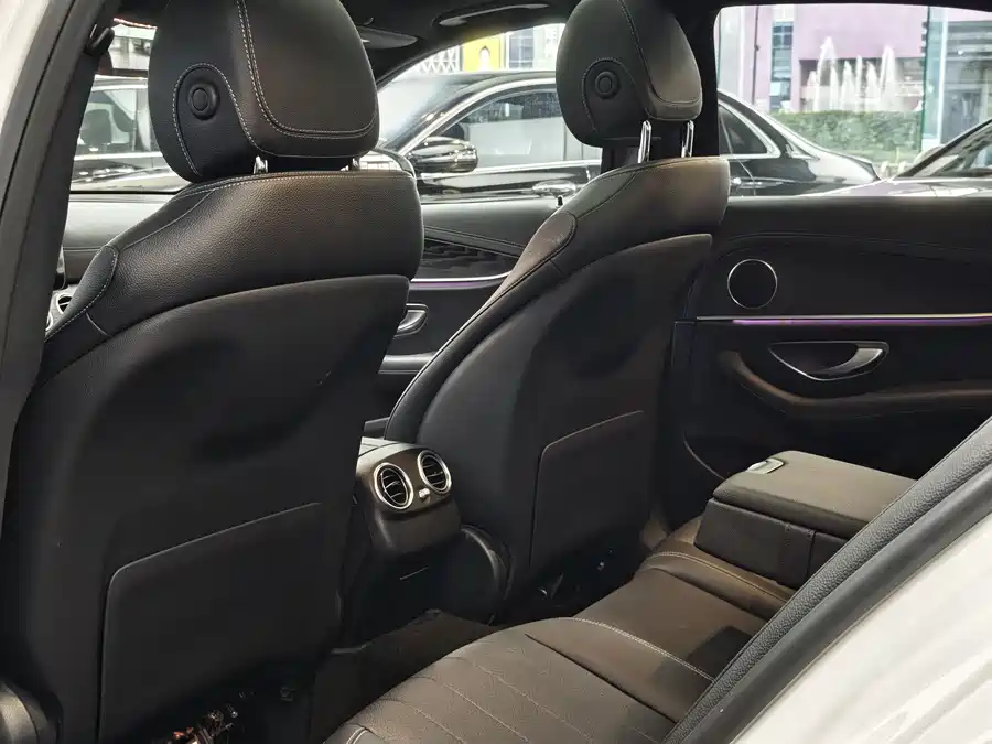 Mercedes E-Class - фото 14