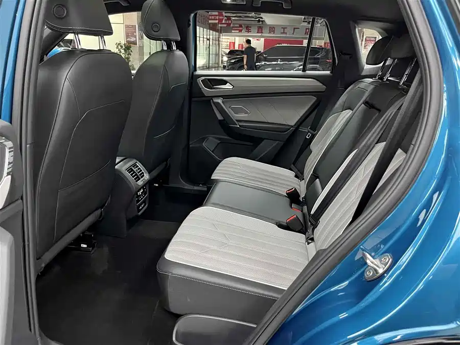 Volkswagen Tayron - фото 15