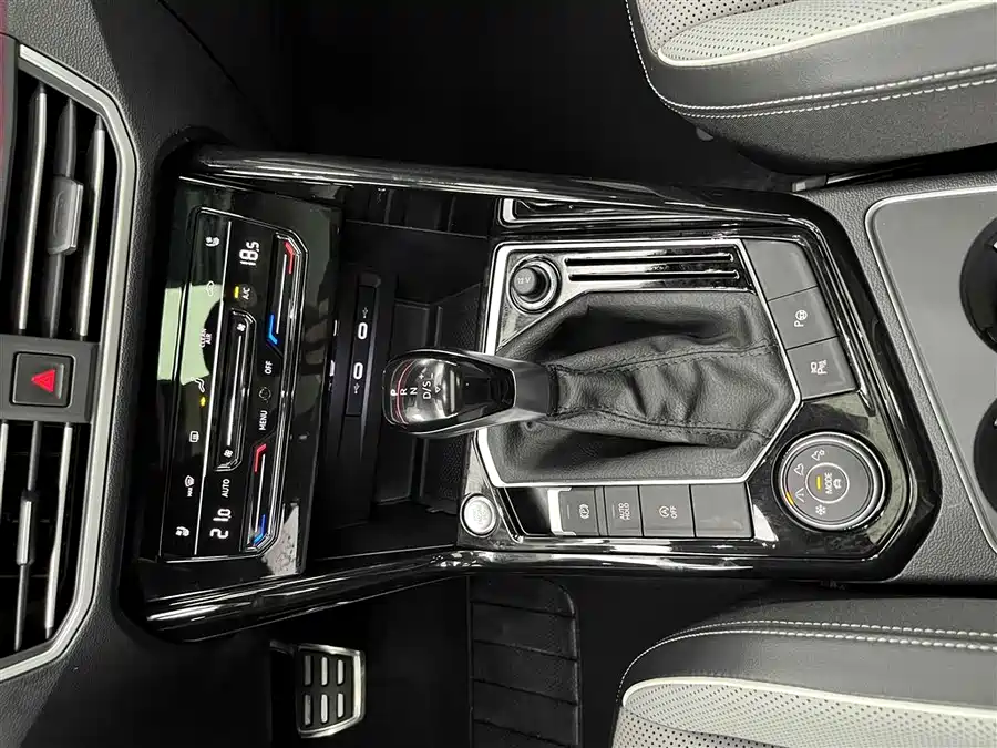 Volkswagen Tayron - фото 6